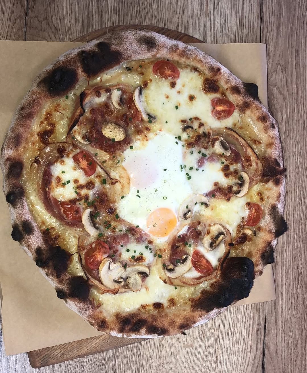 The Big Blue Bus Ireland I Volumptuous Vegan Pizza